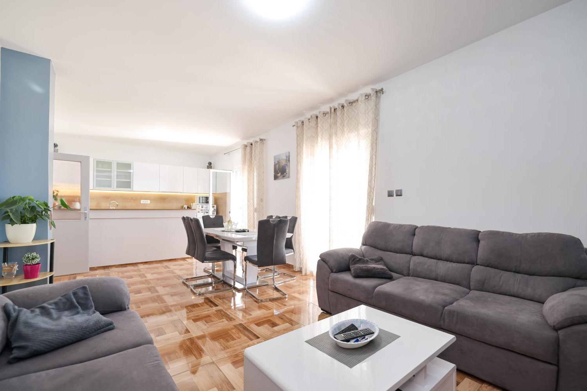 Apartment Pantalon, Big Terrace And Free Parking Zadar Buitenkant foto