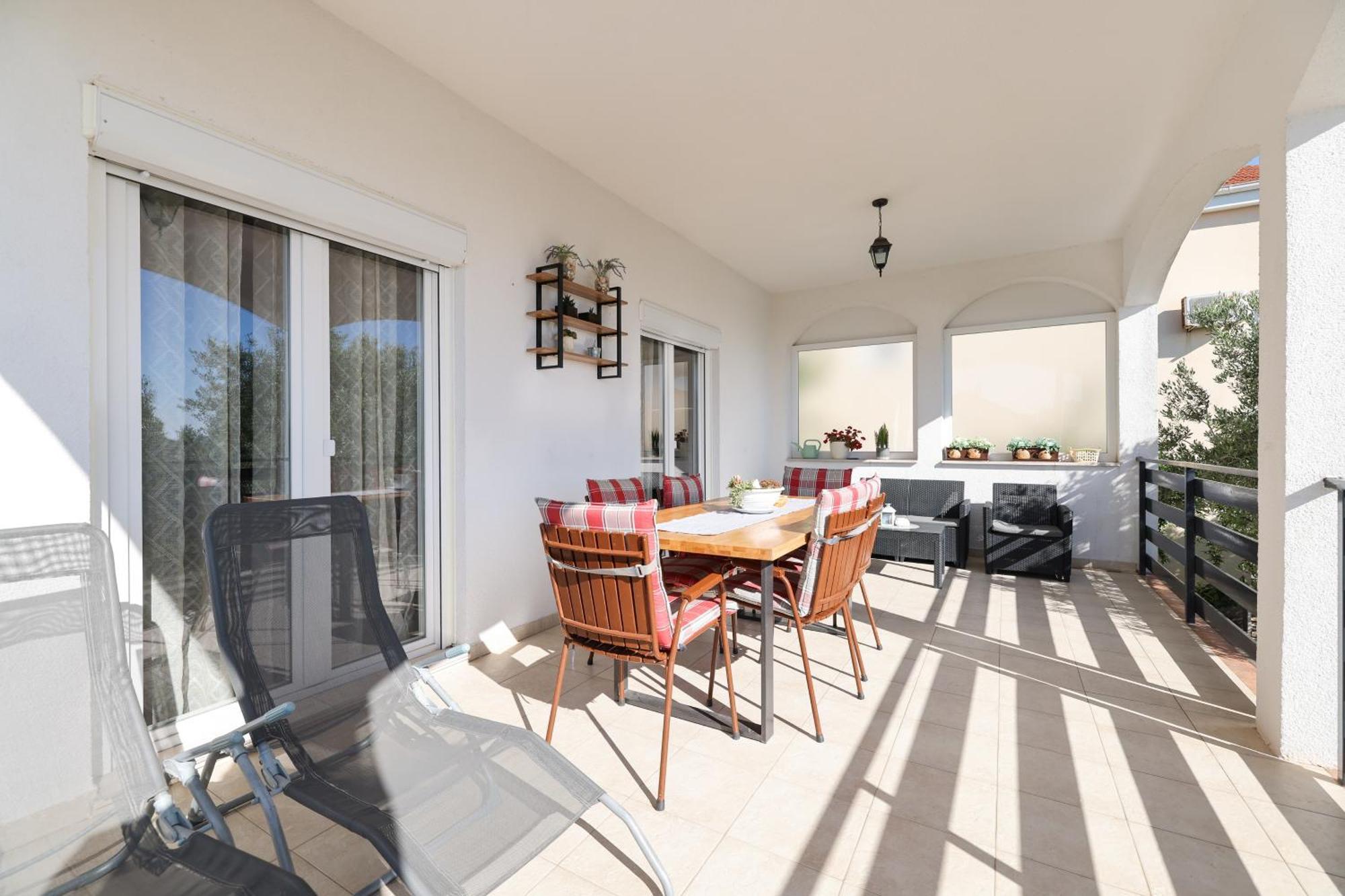 Apartment Pantalon, Big Terrace And Free Parking Zadar Buitenkant foto