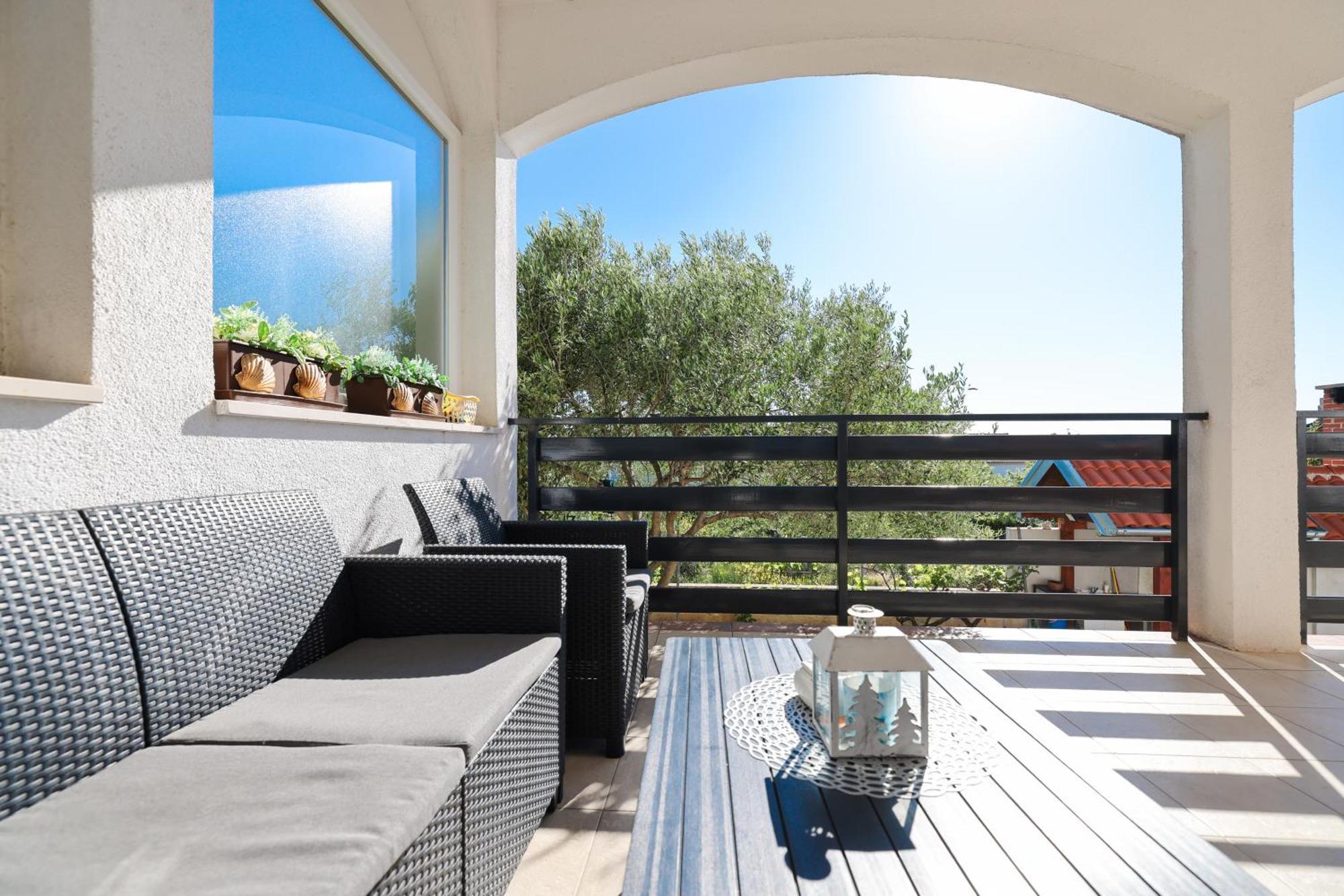 Apartment Pantalon, Big Terrace And Free Parking Zadar Buitenkant foto