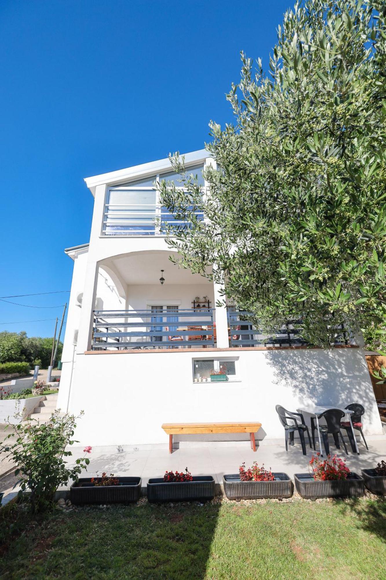 Apartment Pantalon, Big Terrace And Free Parking Zadar Buitenkant foto