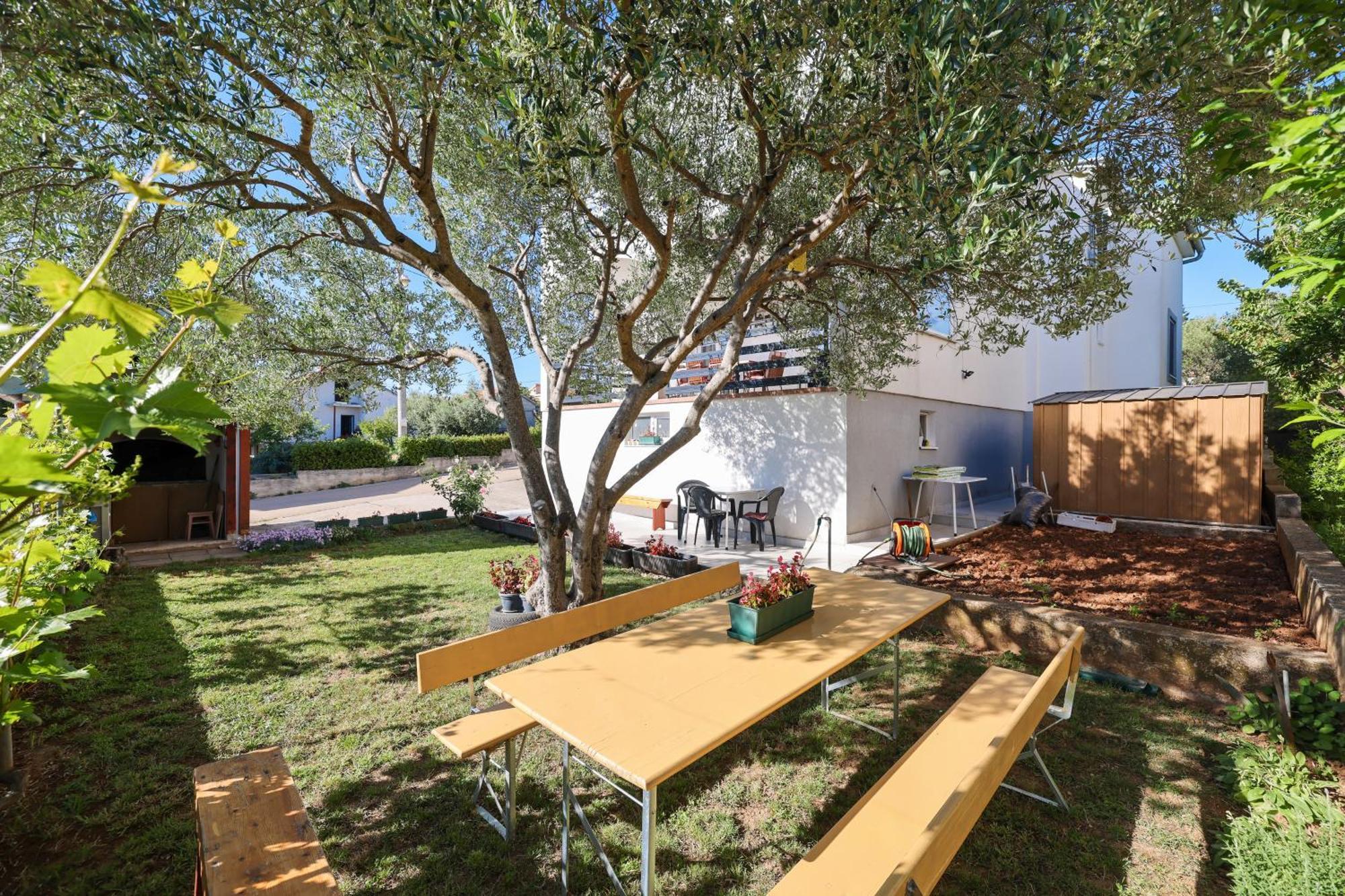 Apartment Pantalon, Big Terrace And Free Parking Zadar Buitenkant foto